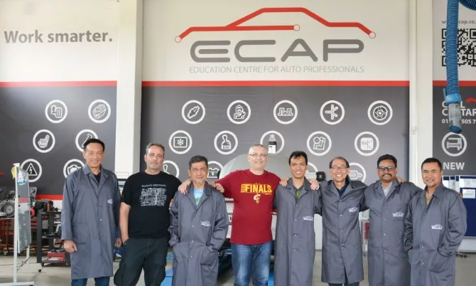 Inženjeri iz Singapura na obuci u ECAP-u!